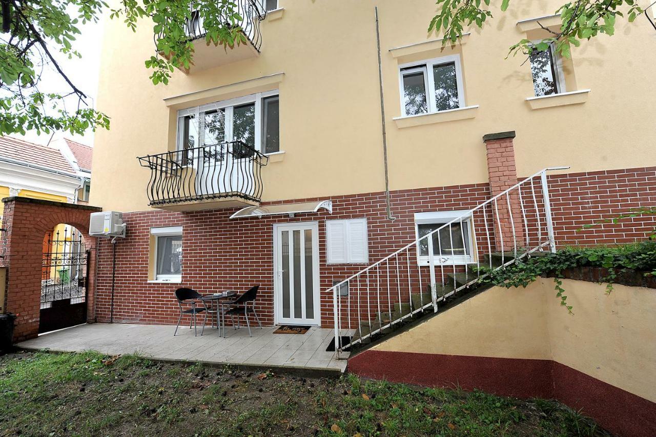 Pure Apartman Pecs Pécs Exterior foto